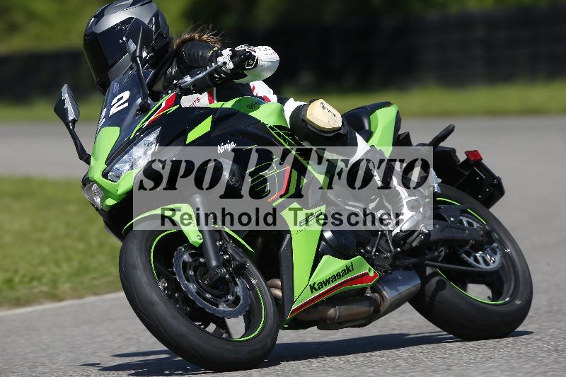 /Archiv-2024/29 12.06.2024 MOTO.CH Track Day ADR/Gruppe blau/22